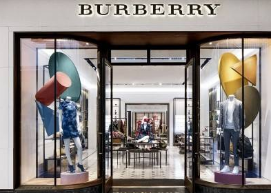 英国奢侈品牌Burberry上海再关一店  Burberry连关4家店
