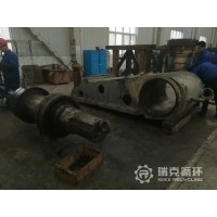 美卓C145颚式破碎机主机架维修图片