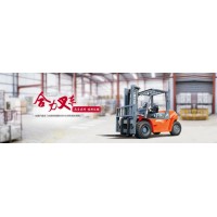 合力叉车维修保养图片
