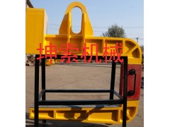 钢卷吊具-C型吊具-C型夹钳图片