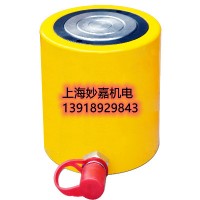 轻巧紧凑，适应于狭小空间使用的液压千斤顶图片