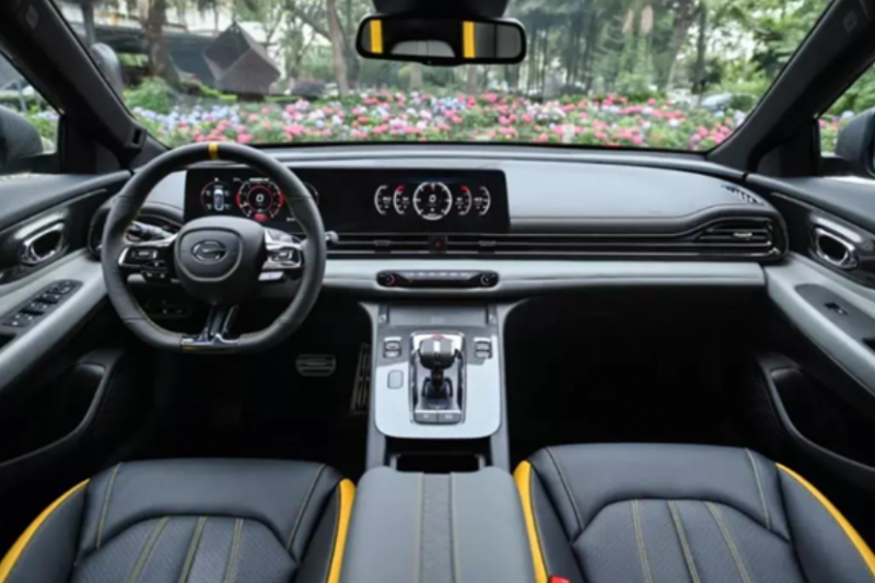 广汽传祺GPMA平台全新四门轿跑车影豹8月1日正式上市 预售价为9.88-12.88万元