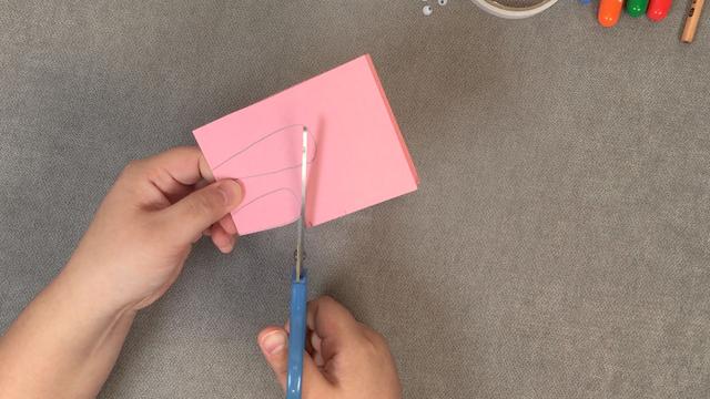 儿童手工纸制作蜻蜓（寒假宝宝手工只需3步）(6)